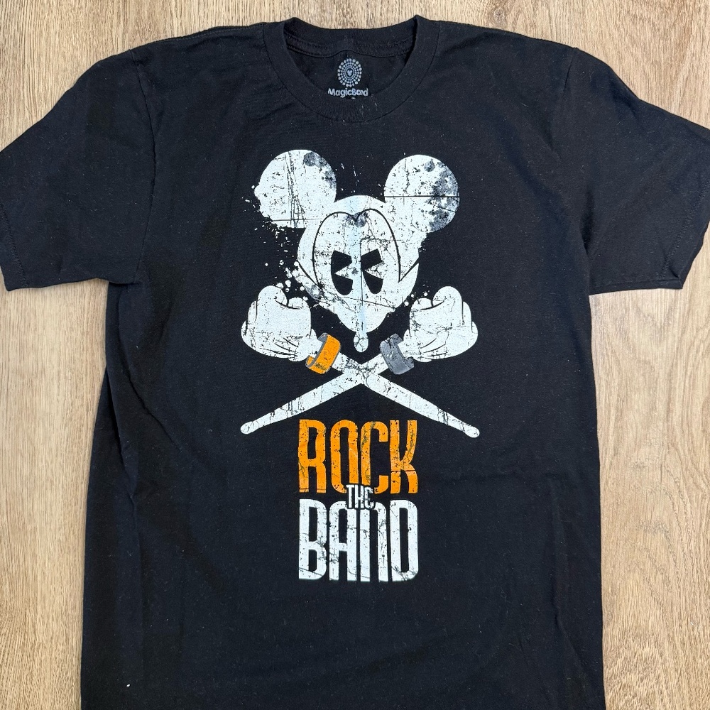Disney Parks Rock the Band Magicband T-shirt Medium